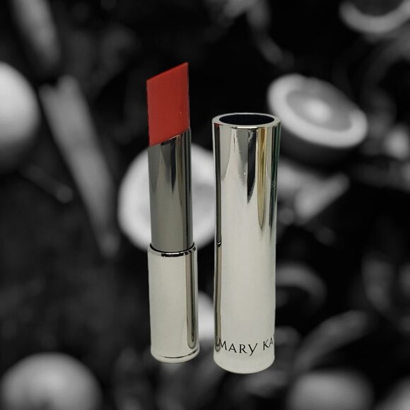 Citrus Flirt Satin -  True Dimension Lipstick - Discontinued & RARE Mary Kay - Picture 5 of 8